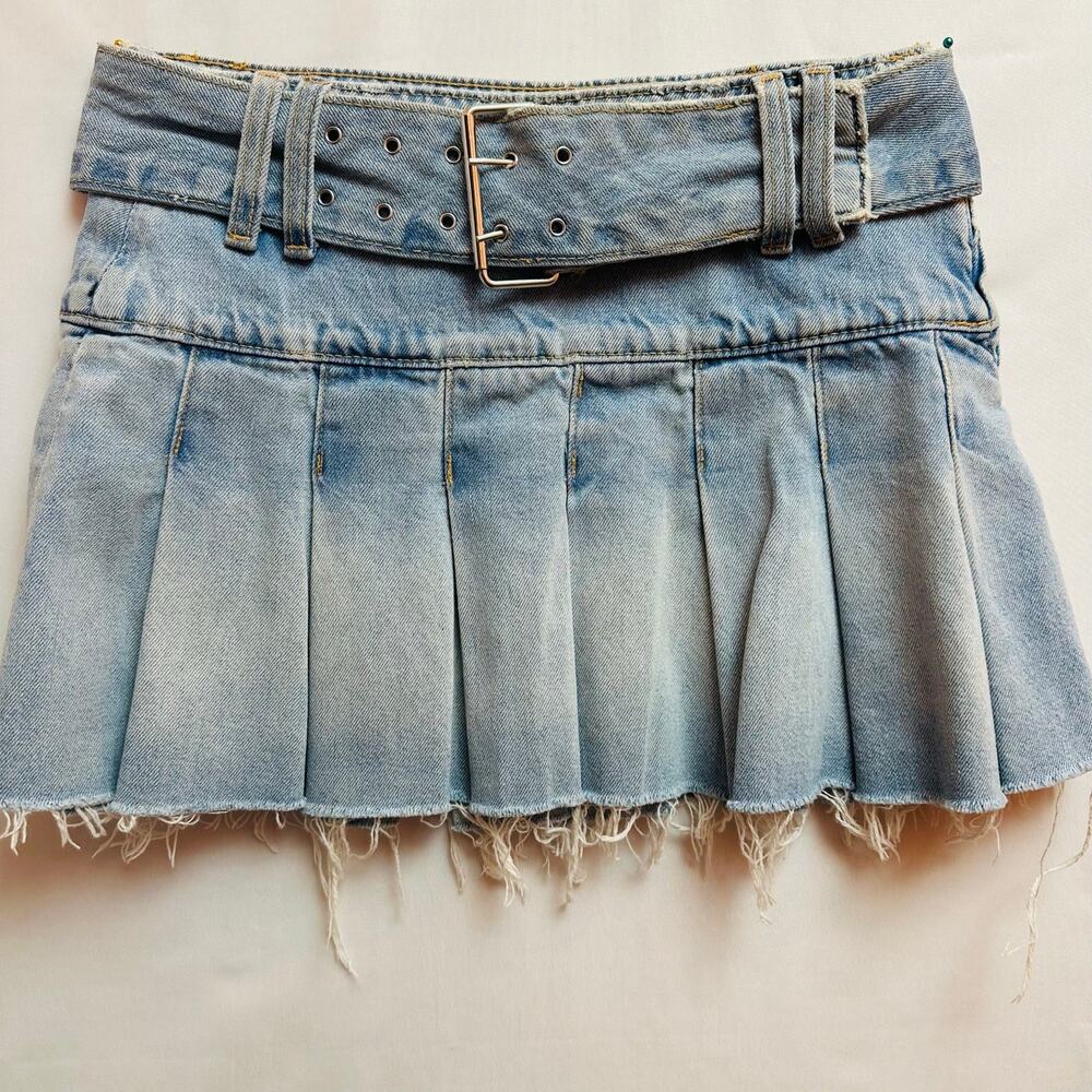 Zara Women's denim mini Blue belted pleated Skirt Sz XS distressed hem - Picture 1 of 9